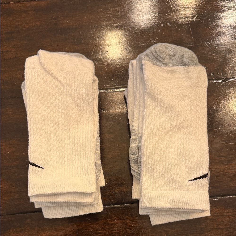 Nike Men's White Everyday Max Crew Socks Mens 6-8 W8-12